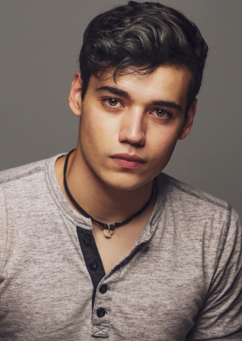 亚历杭德罗·阿卡拉