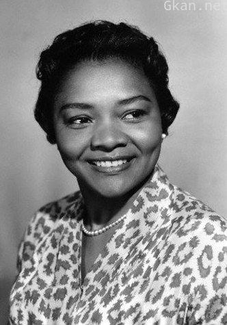 胡安妮塔·摩尔