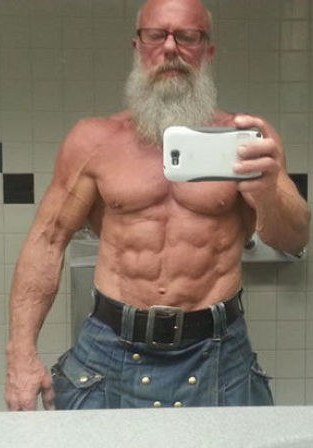 安德刘斯·卡宁