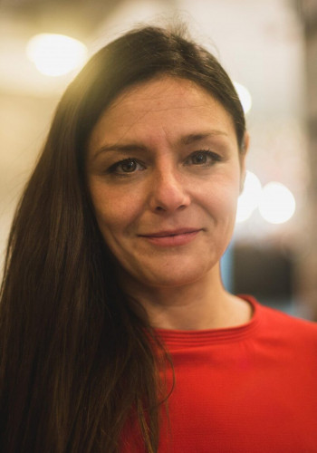 埃斯特法尼娅·德·洛斯桑托斯