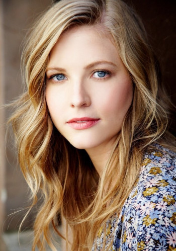 伊丽莎白·布莱克摩尔