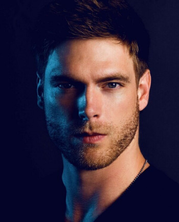 马克斯·安里亚