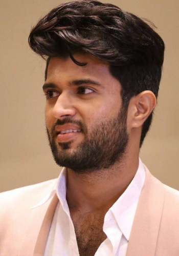 维杰·德韦拉贡达