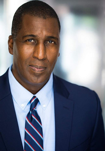 安东尼·霍利迪