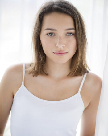 阿纳斯塔西娅·班波斯