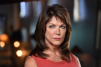 托妮·克里通·约翰逊