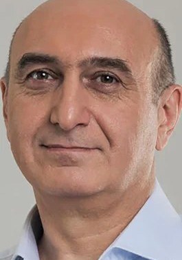 亚当·布尔古切夫