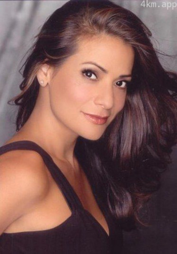 康斯坦斯·马丽