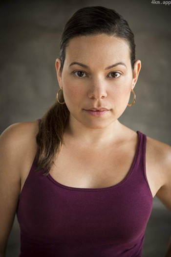 格洛丽亚·加拉尤亚