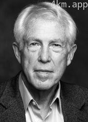 迈克尔·J·雷诺兹