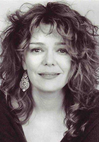 迪尔德丽·奥康奈尔