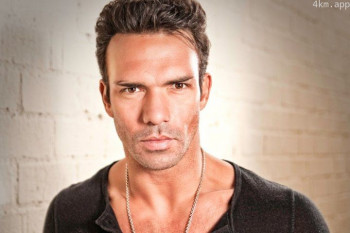 达伦·萨赫拉维