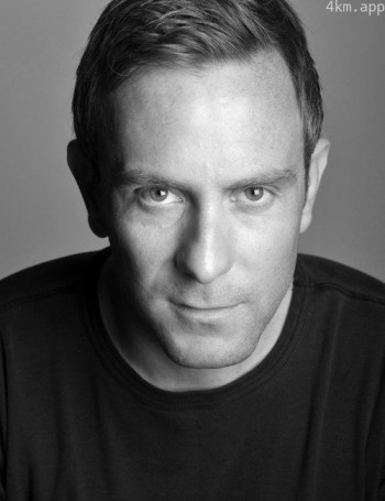 乔纳森·罗德斯