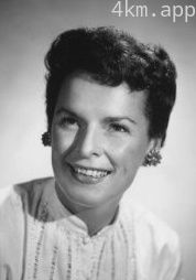 梅赛德丝·麦坎布雷奇