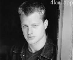 亚当·麦克唐纳