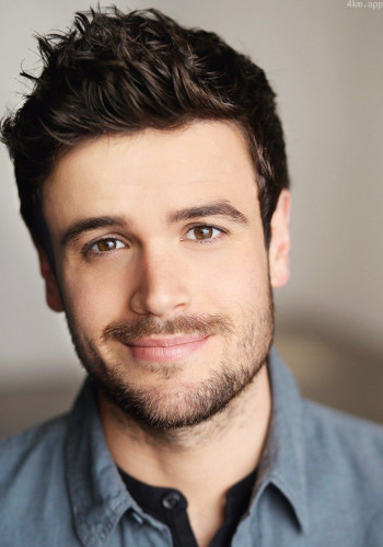 尼古拉斯·卡费罗