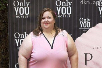 伊西娅尔·卡斯特罗