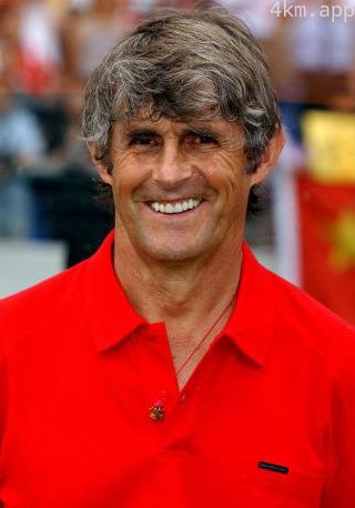 博拉·米卢蒂诺维奇