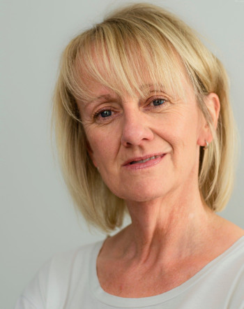 维多利亚·阿尔考克