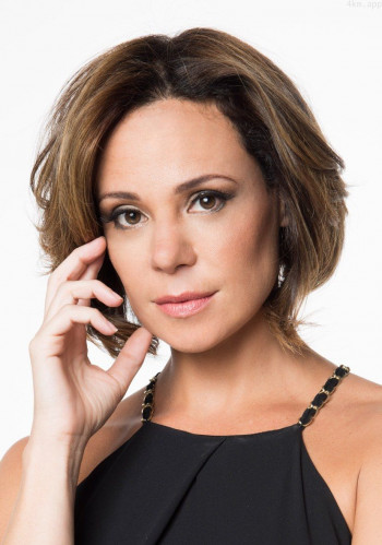 瓦耐萨·热贝利