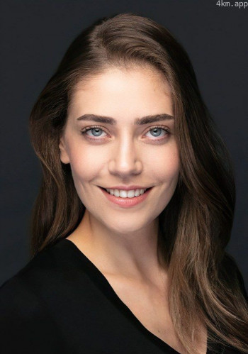 厄兹努尔·塞尔切莱尔