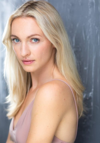 奥利维娅·巴克尔