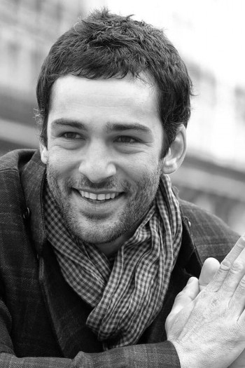 尼古拉·卡萨雷