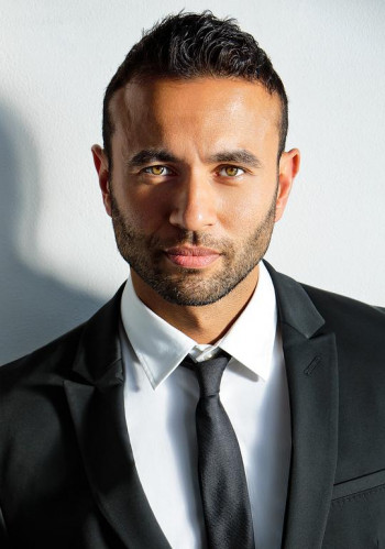 莫尼布·阿卜哈特