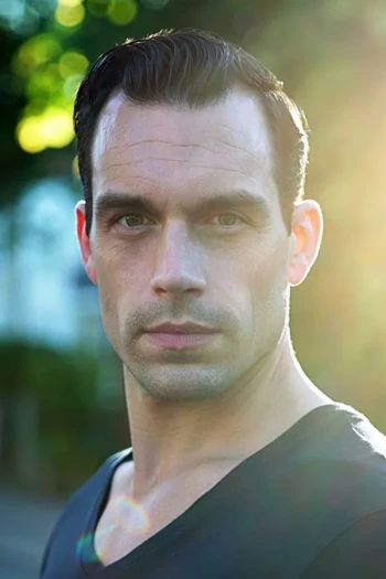 拉塞尔·巴洛格