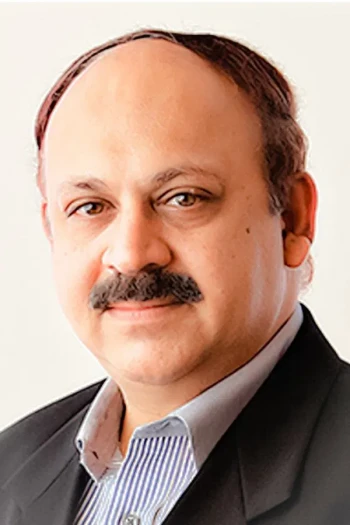 阿卡什·库拉纳