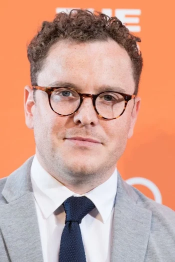 约书亚·麦圭尔