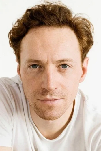 阿尔图尔·别夏斯特内