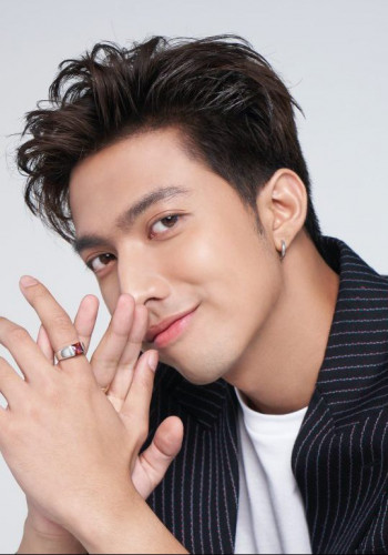 瓦拉甘·希瑞嵩