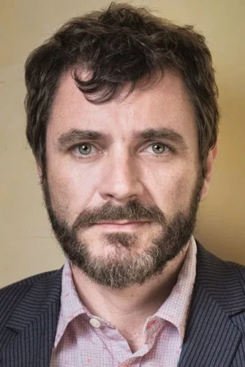 亚历克斯·布伦德穆尔