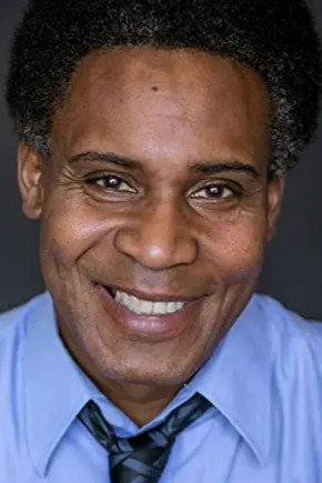 莱昂内尔·克劳德