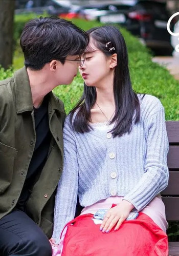 男生堆里的女生